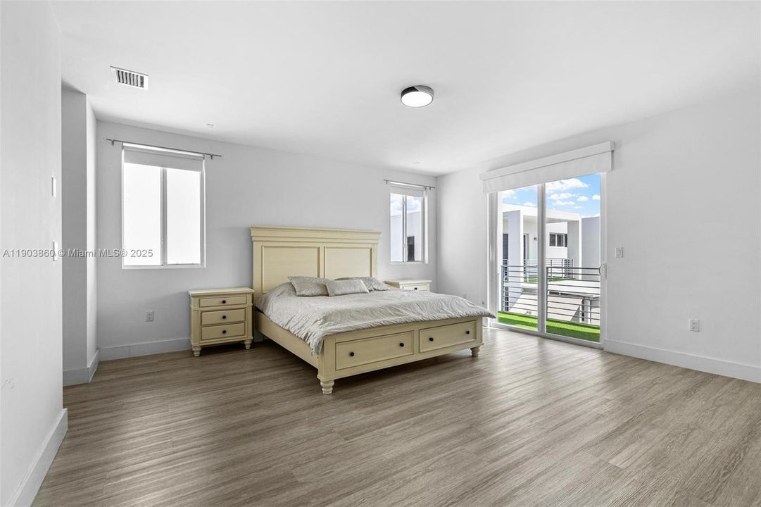 For Rent: $7,000 (4 beds, 3 baths, 2782 Square Feet)