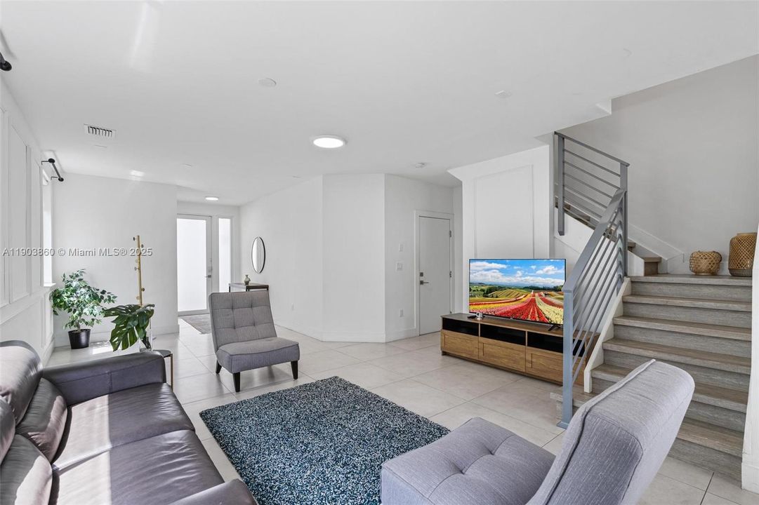 For Rent: $7,000 (4 beds, 3 baths, 2782 Square Feet)