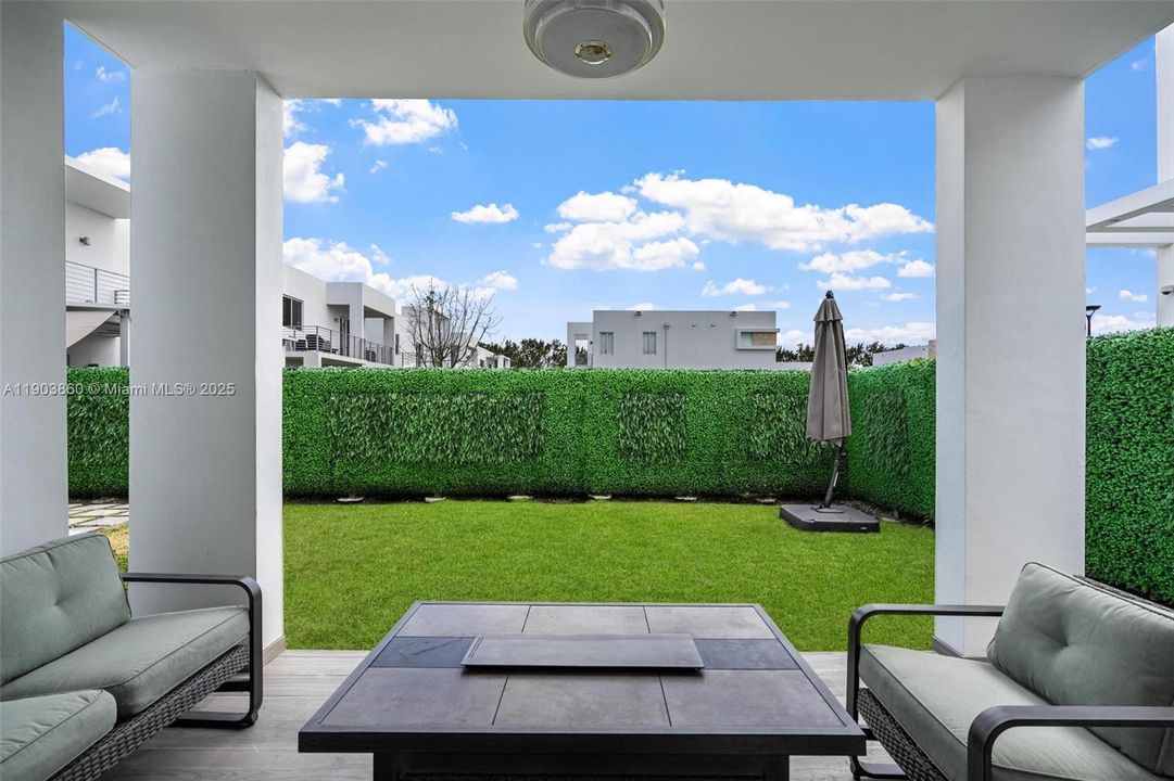 For Rent: $7,000 (4 beds, 3 baths, 2782 Square Feet)