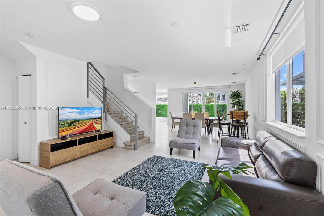 For Rent: $7,000 (4 beds, 3 baths, 2782 Square Feet)