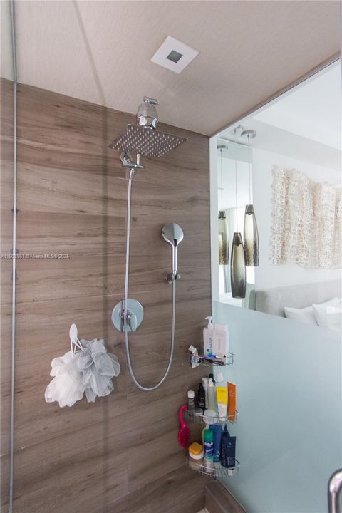 For Rent: $4,600 (2 beds, 2 baths, 1118 Square Feet)