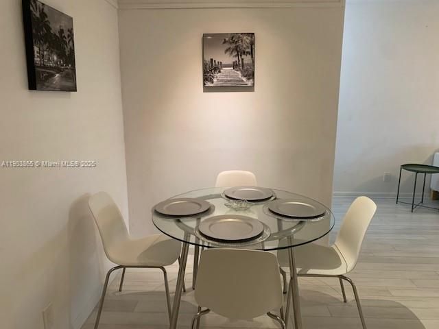 Под контрактом: $2,000 (1 спален, 1 ванн, 685 Квадратных фут)