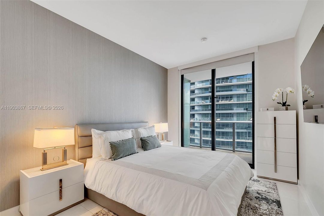 For Rent: $6,800 (2 beds, 2 baths, 1028 Square Feet)