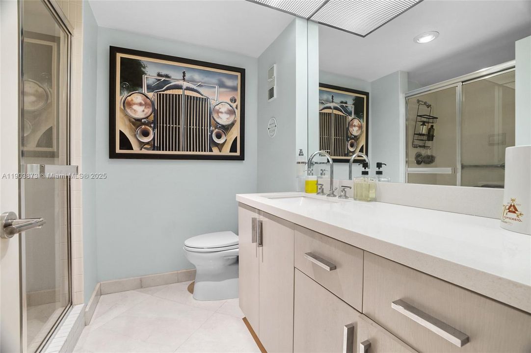 En Venta: $649,999 (2 camas, 2 baños, 1800 Pies cuadrados)