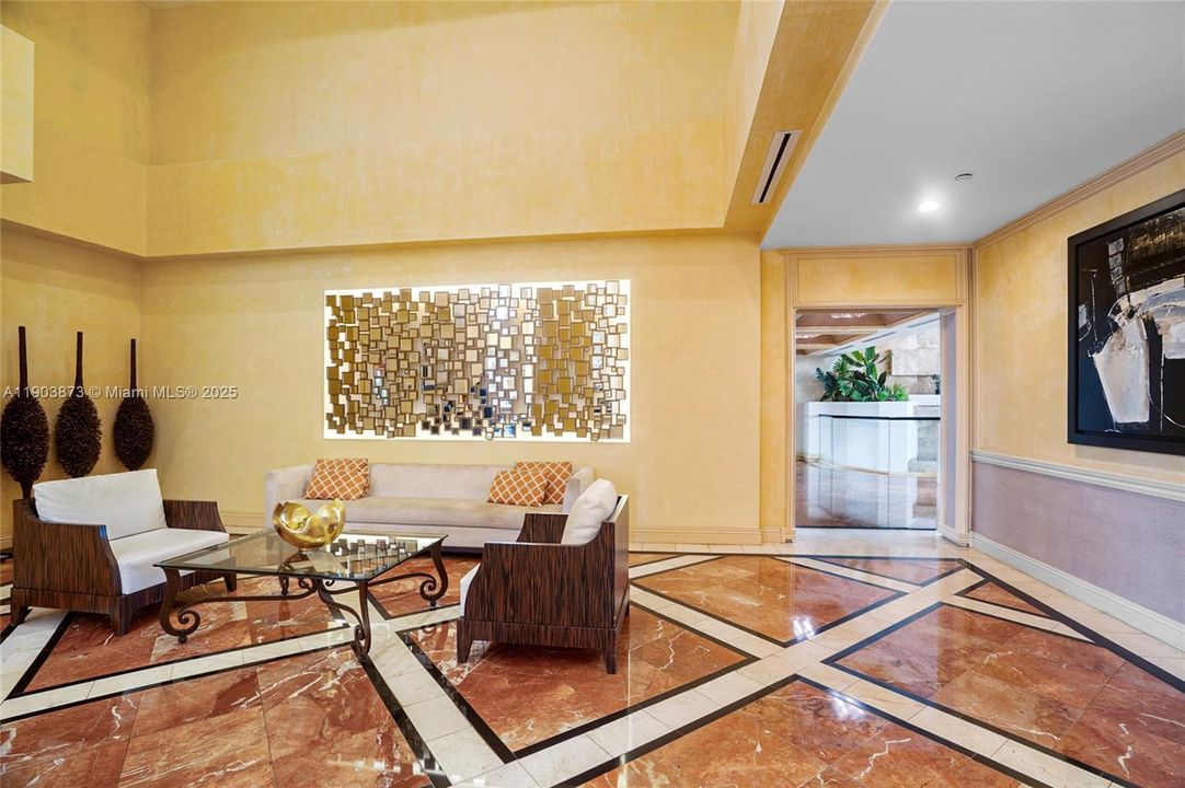 En Venta: $649,999 (2 camas, 2 baños, 1800 Pies cuadrados)