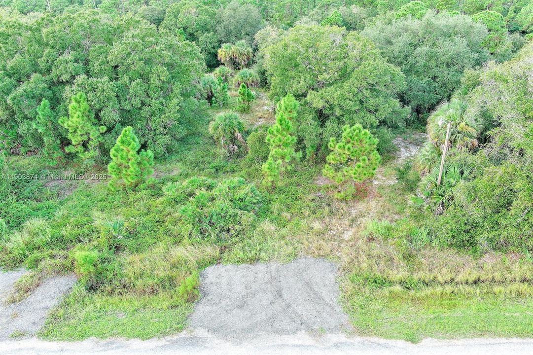 合同活跃: $53,000 (1.25 acres)