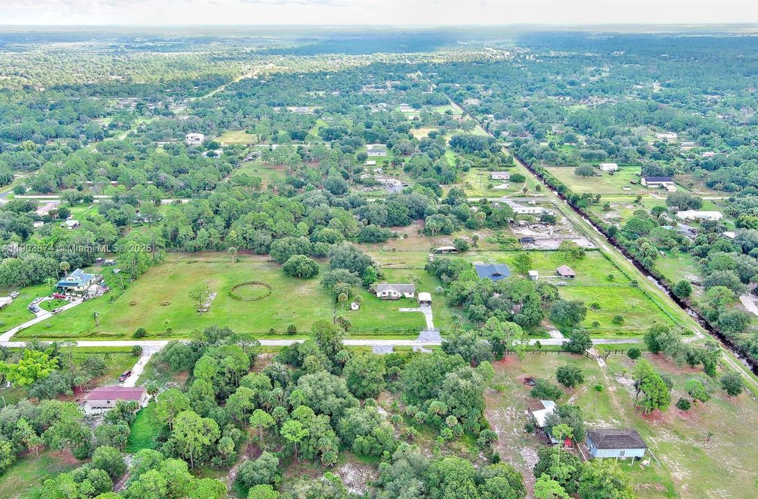 合同活跃: $53,000 (1.25 acres)