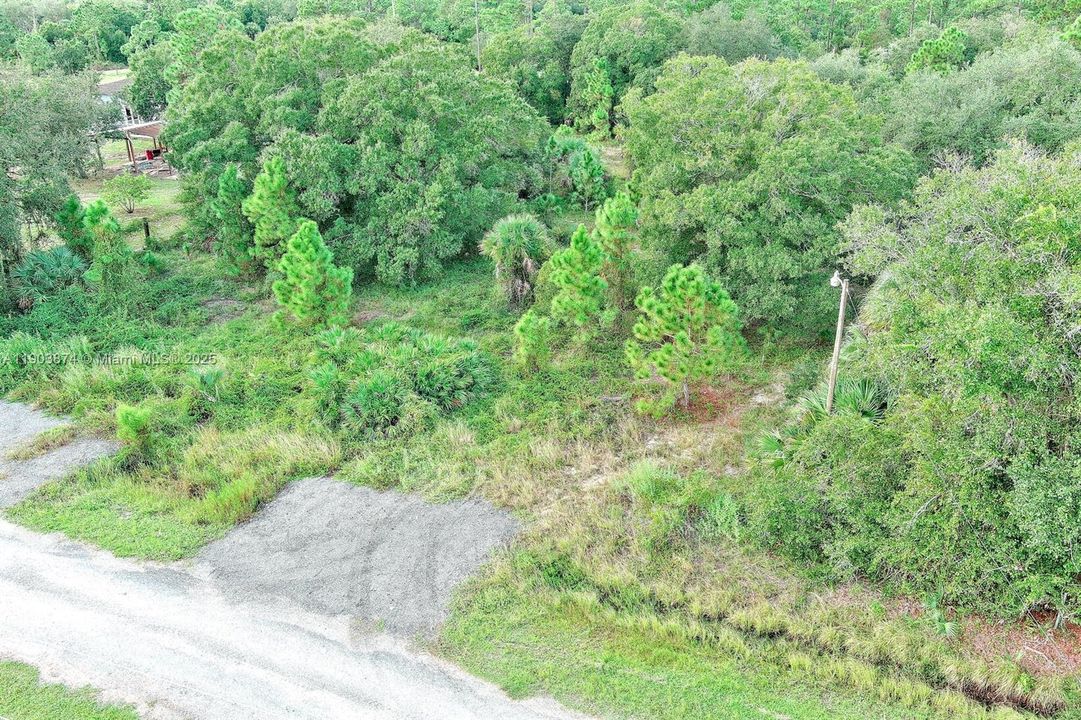 合同活跃: $53,000 (1.25 acres)