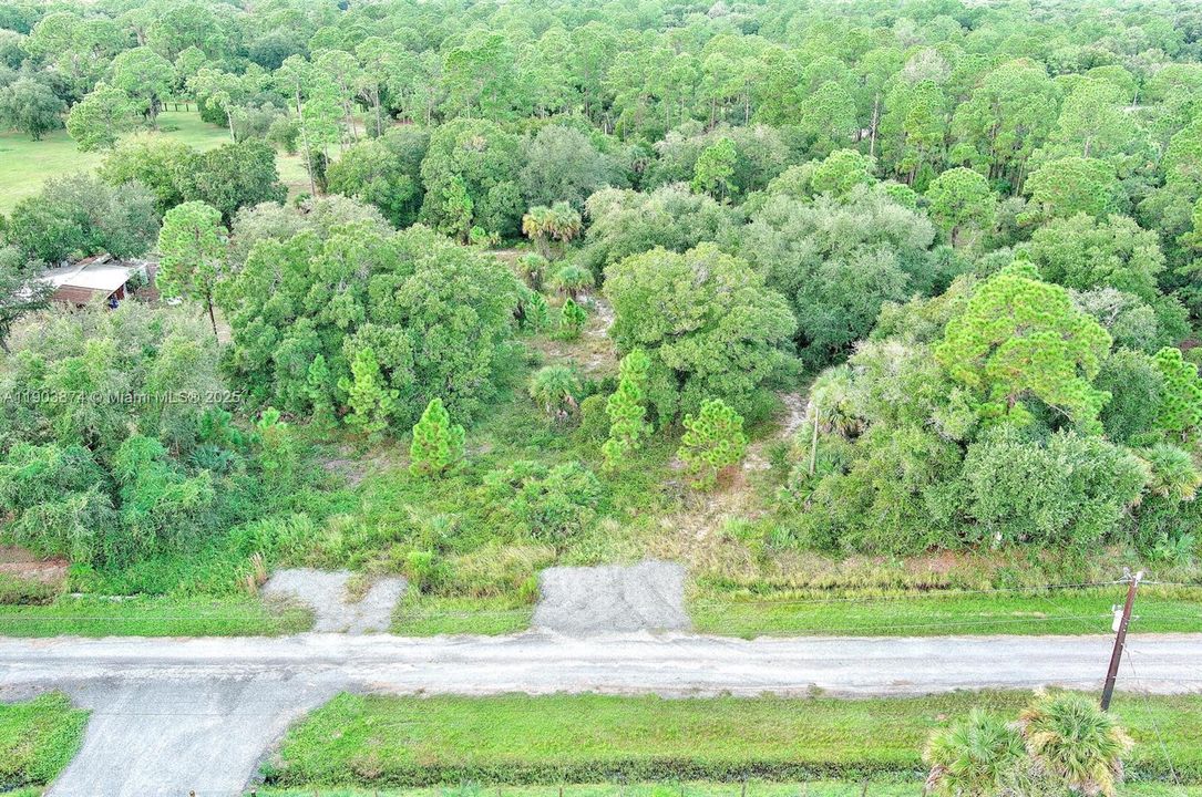 合同活跃: $53,000 (1.25 acres)