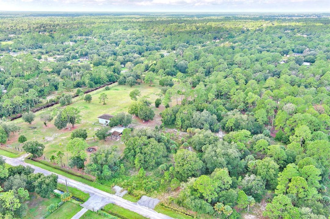 合同活跃: $53,000 (1.25 acres)