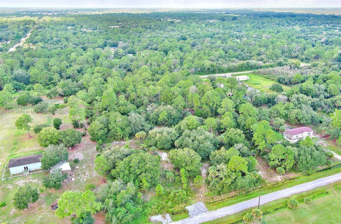 合同活跃: $53,000 (1.25 acres)