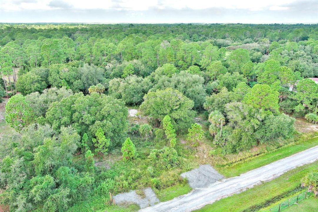 合同活跃: $53,000 (1.25 acres)