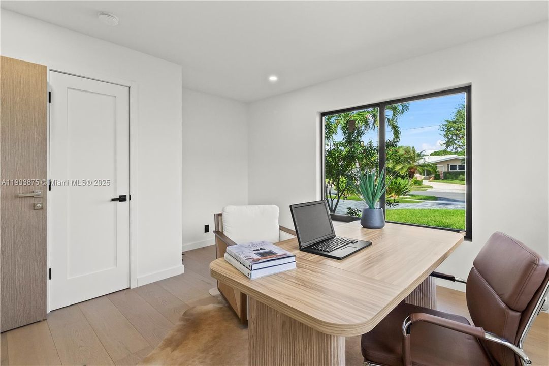 待售: $1,699,999 (4 贝兹, 4 浴室, 2759 平方英尺)