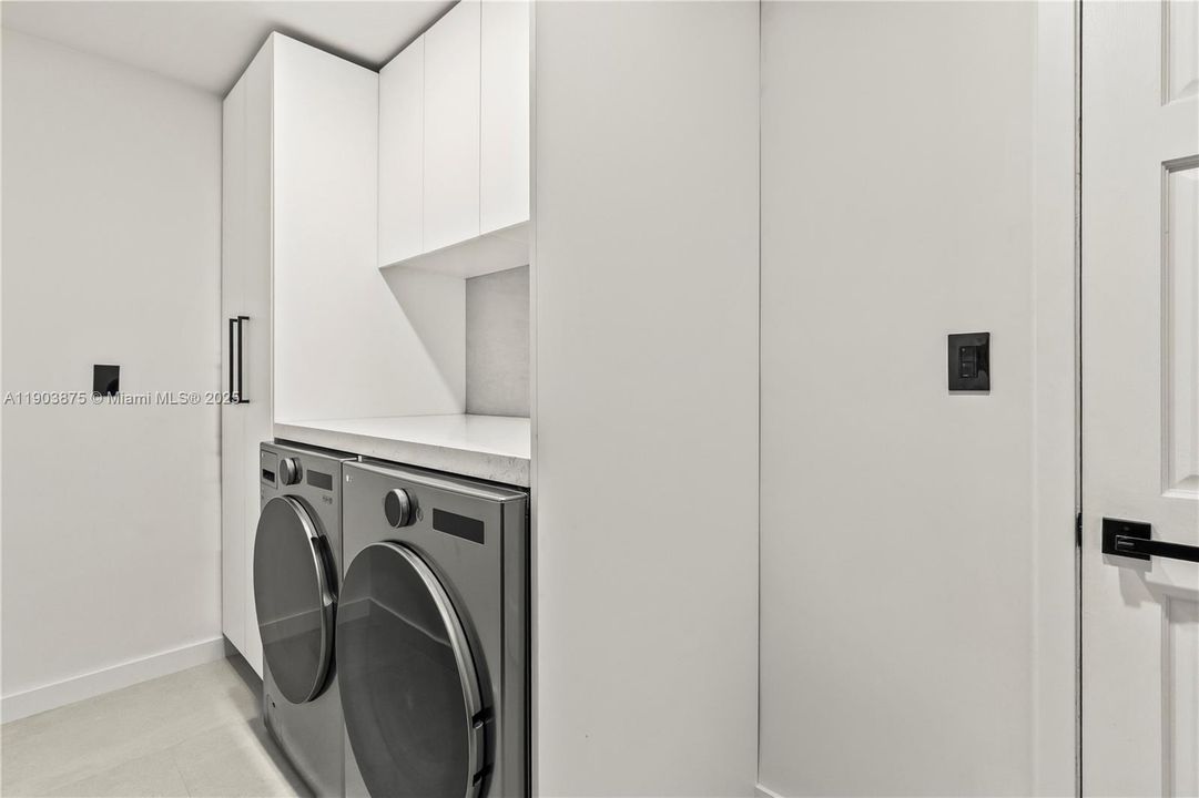 待售: $1,699,999 (4 贝兹, 4 浴室, 2759 平方英尺)