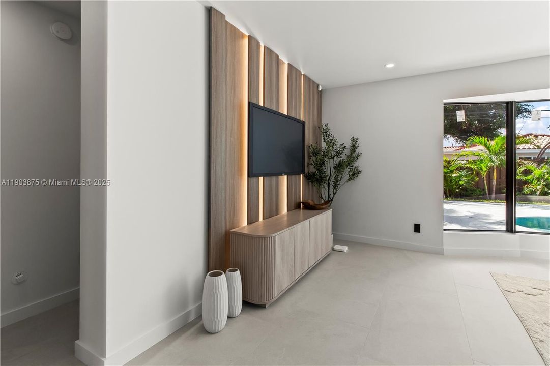 待售: $1,699,999 (4 贝兹, 4 浴室, 2759 平方英尺)