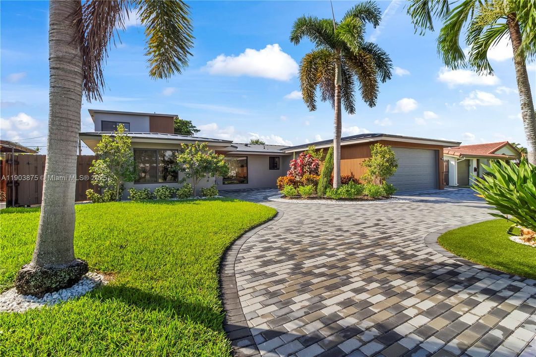 待售: $1,699,999 (4 贝兹, 4 浴室, 2759 平方英尺)