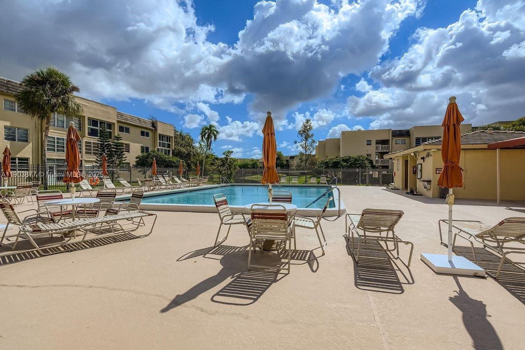 En Venta: $99,900 (2 camas, 2 baños, 880 Pies cuadrados)