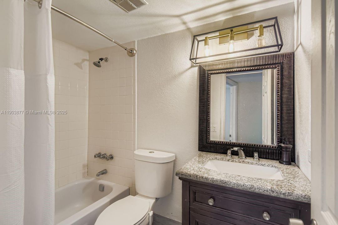 En Venta: $99,900 (2 camas, 2 baños, 880 Pies cuadrados)