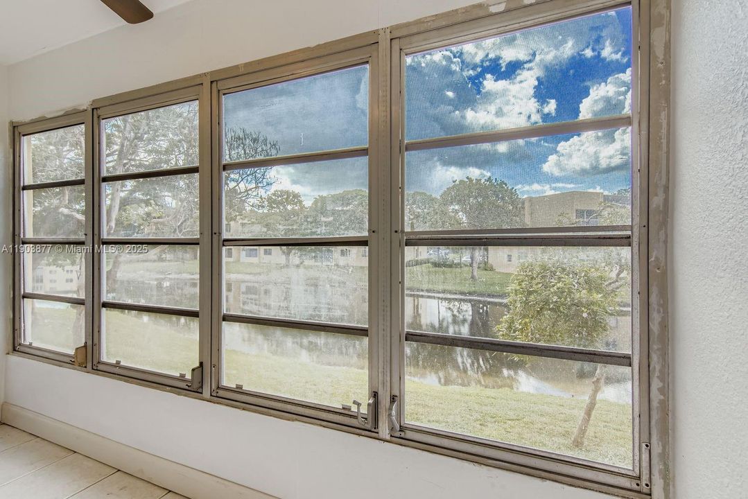 En Venta: $99,900 (2 camas, 2 baños, 880 Pies cuadrados)