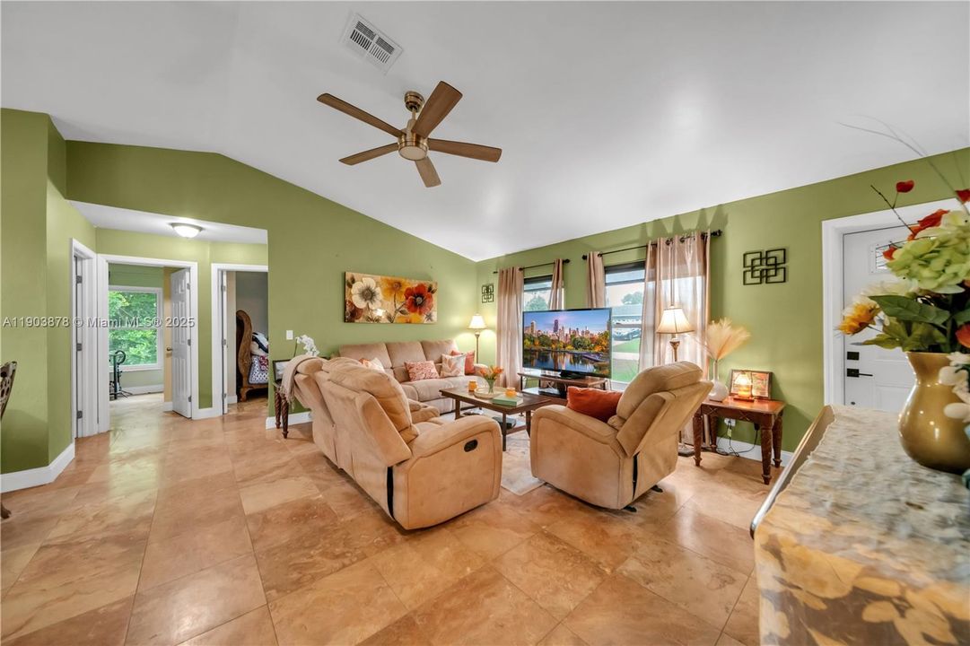 待售: $400,000 (3 贝兹, 2 浴室, 0 平方英尺)