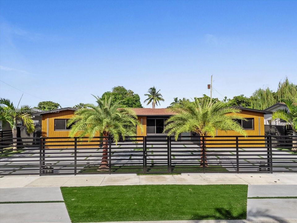 For Sale: $1,390,000 (5 beds, 3 baths, 1970 Square Feet)