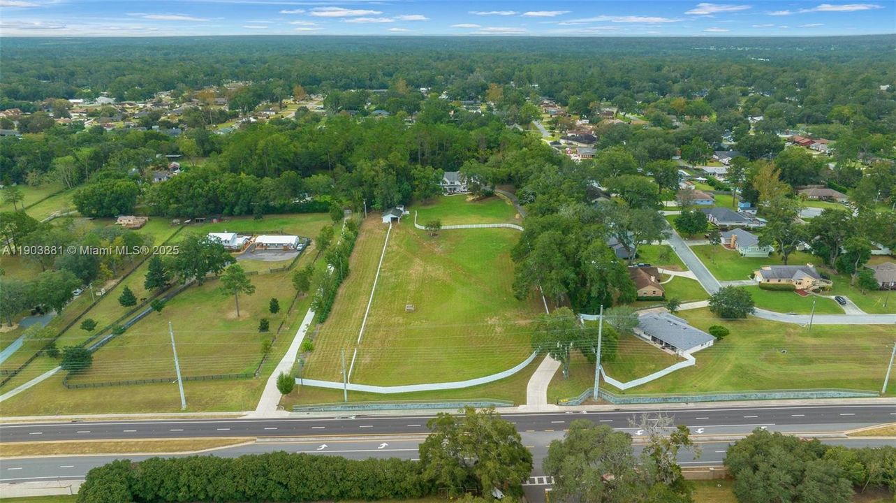 En Venta: $1,399,500 (5 camas, 5 baños, 5513 Pies cuadrados)