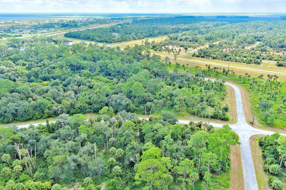 На продажу: $28,500 (0.23 acres)