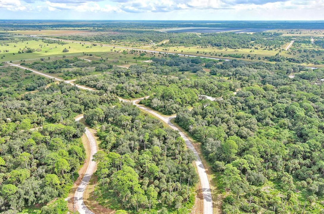 На продажу: $28,500 (0.23 acres)