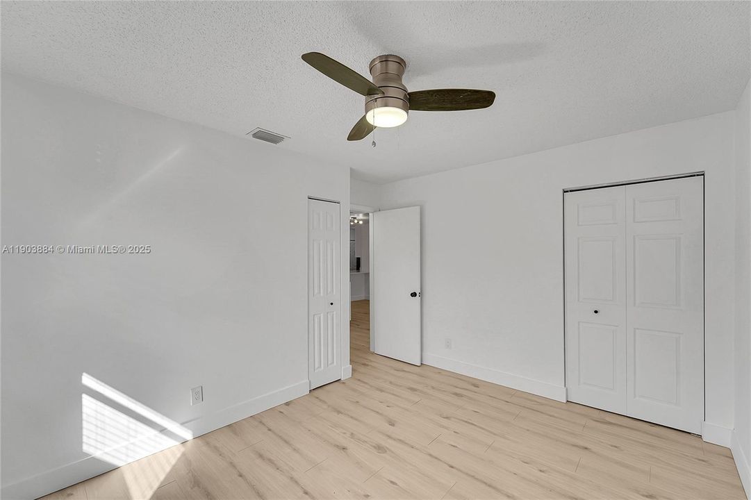 Active With Contract: $2,450 (3 beds, 2 baths, 858 Square Feet)