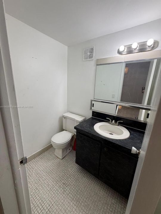 Recently Rented: $2,900 (3 beds, 2 baths, 1769 Square Feet)