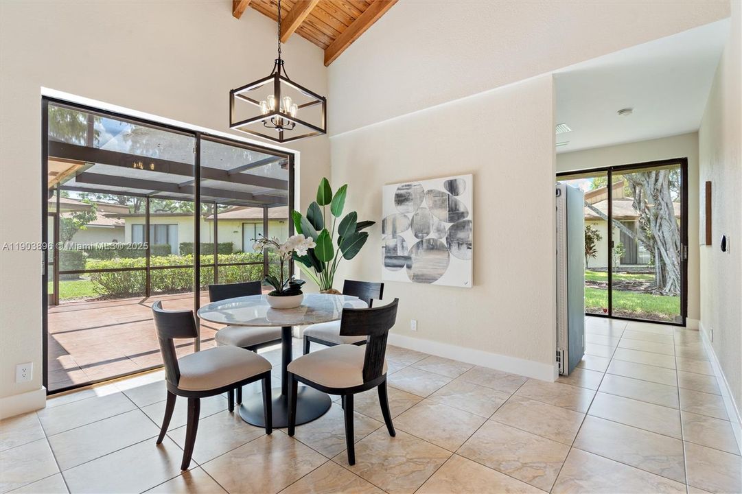 待售: $464,900 (3 贝兹, 2 浴室, 1986 平方英尺)