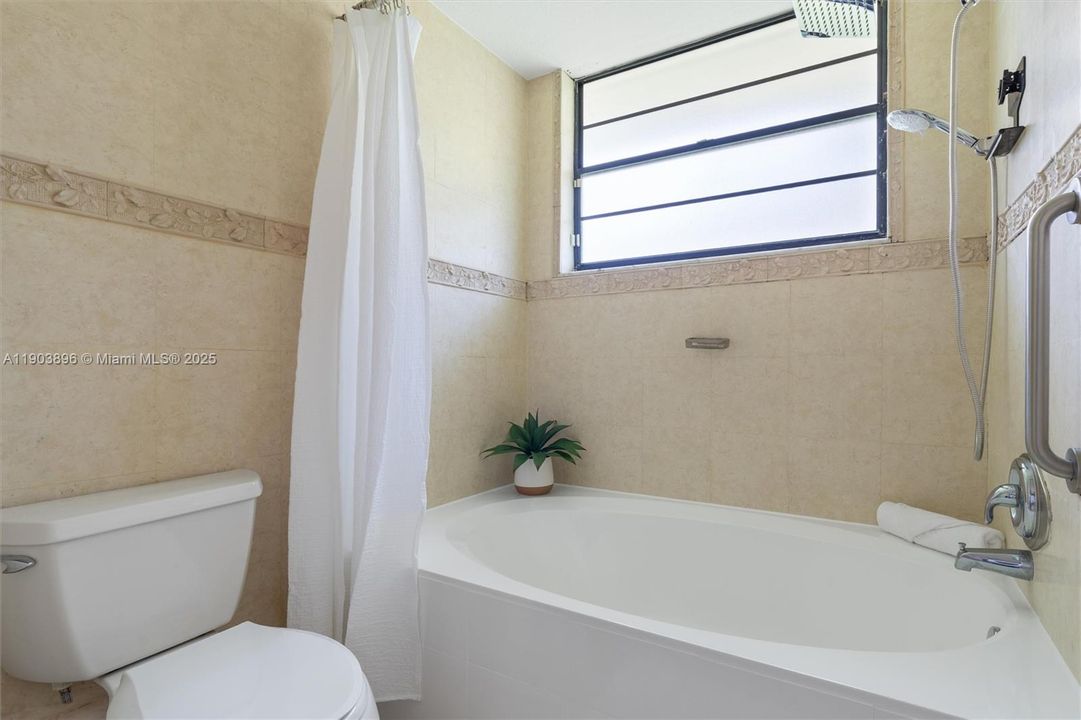 待售: $464,900 (3 贝兹, 2 浴室, 1986 平方英尺)