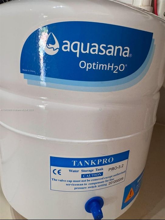 For Sale: $415,000 (3 beds, 2 baths, 1570 Square Feet)