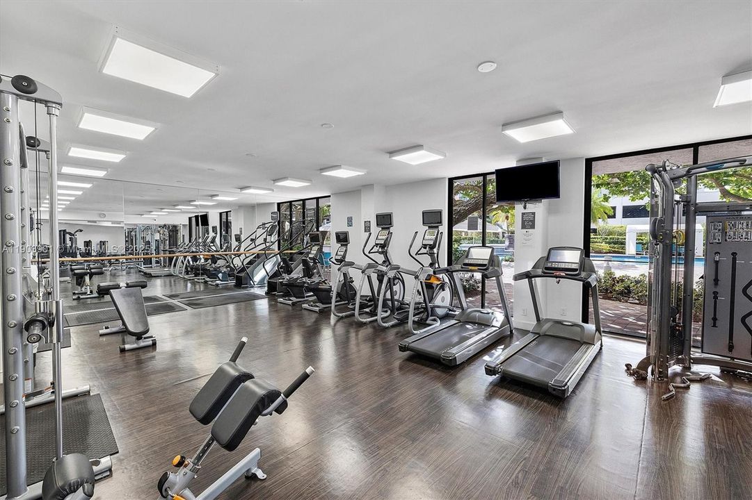 Recently Rented: $3,000 (2 beds, 2 baths, 1181 Square Feet)