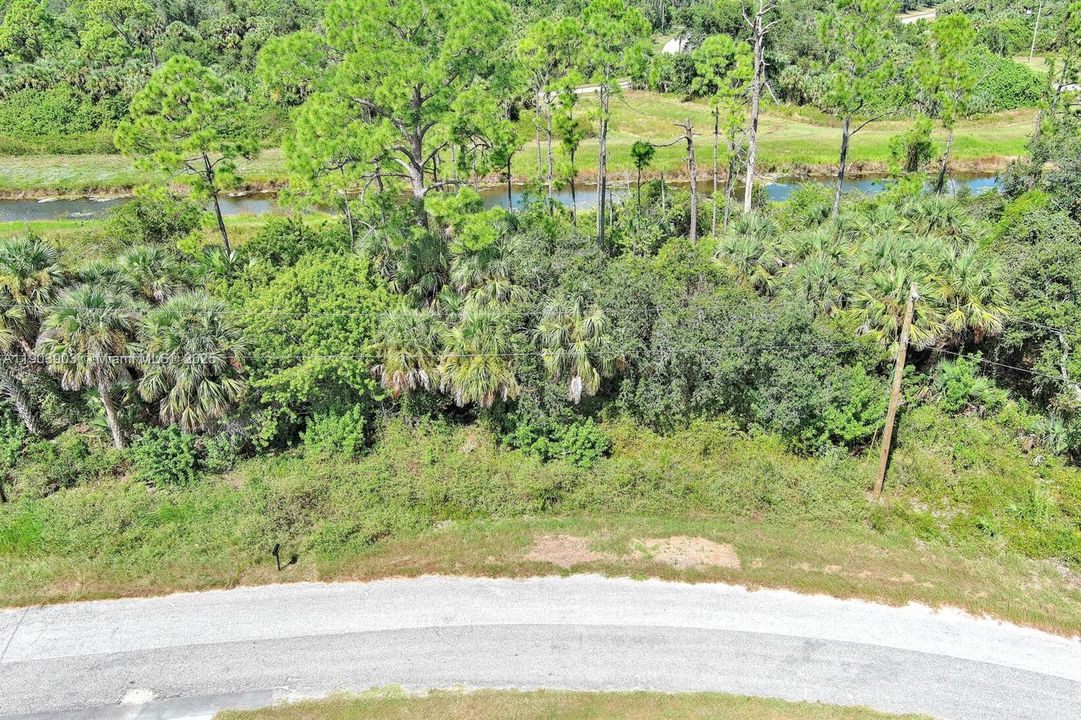 For Sale: $19,000 (0.25 acres)