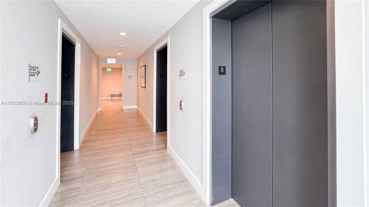 For Rent: $2,300 (2 beds, 1 baths, 1115 Square Feet)