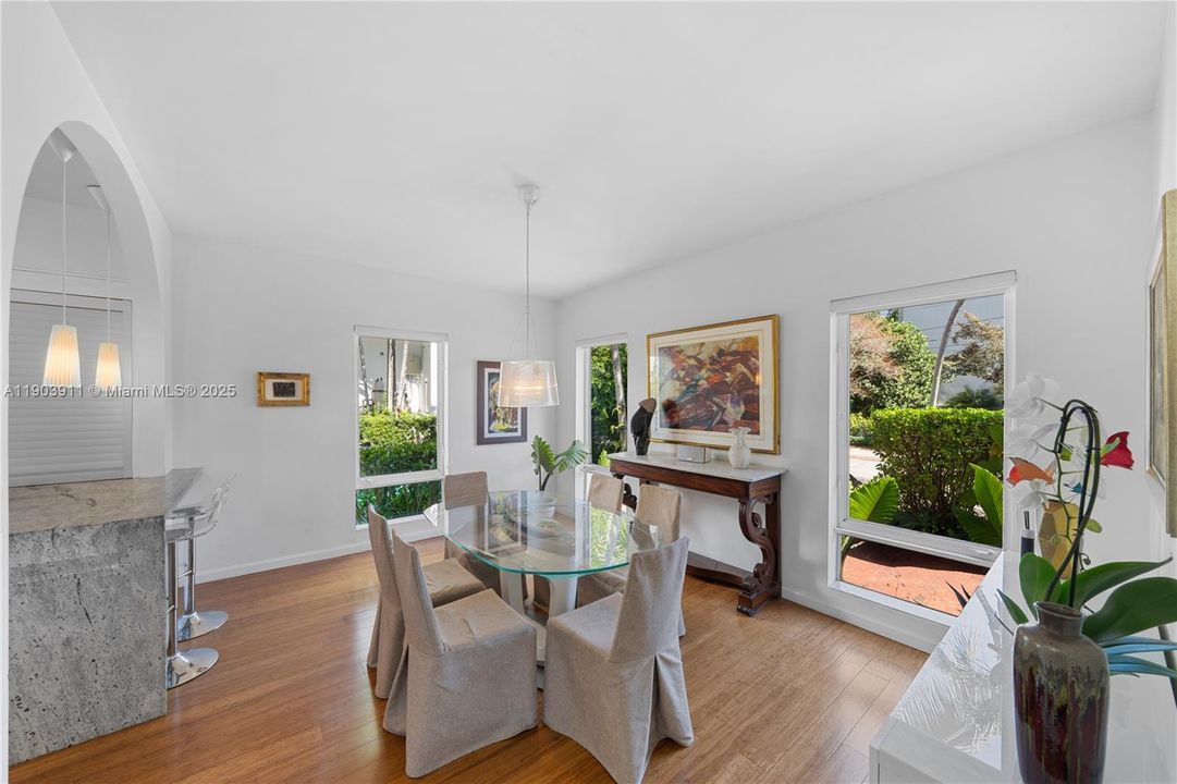 Recently Rented: $18,500 (4 beds, 3 baths, 2912 Square Feet)