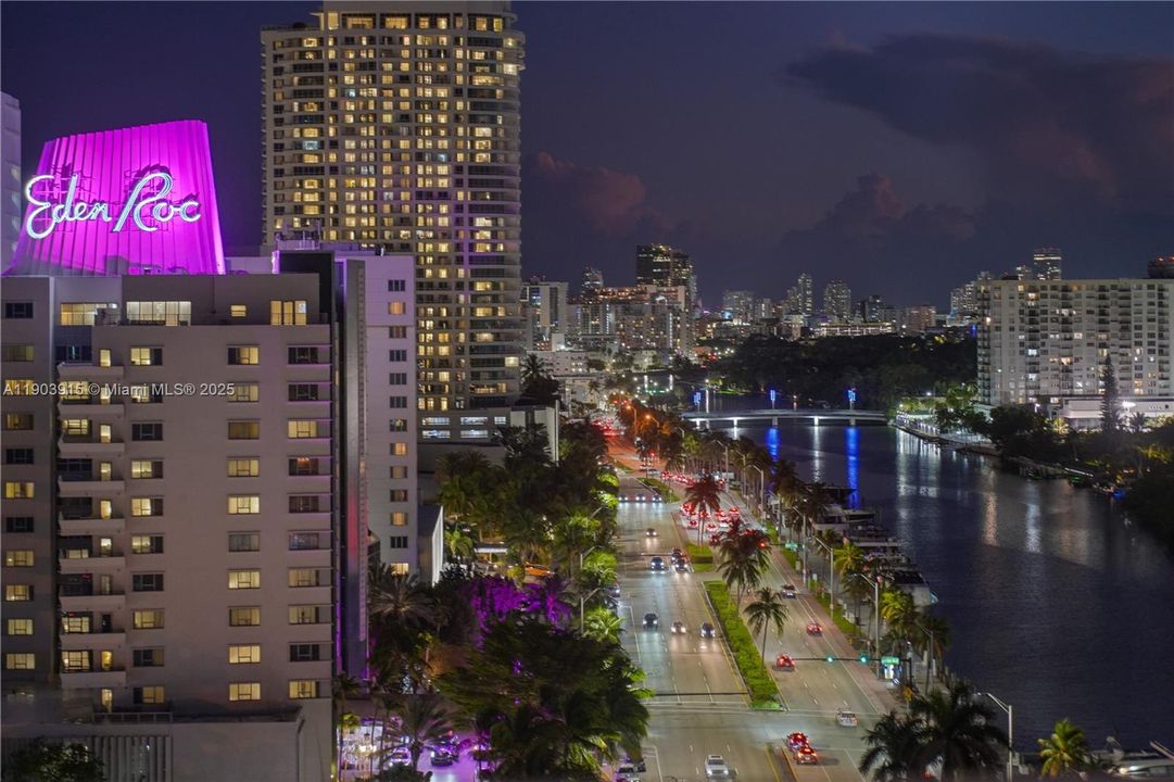 Recently Rented: $3,500 (1 beds, 1 baths, 927 Square Feet)