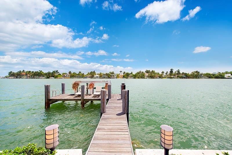 For Rent: $40,000 (4 beds, 3 baths, 3733 Square Feet)