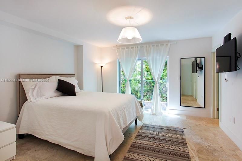 For Rent: $40,000 (4 beds, 3 baths, 3733 Square Feet)