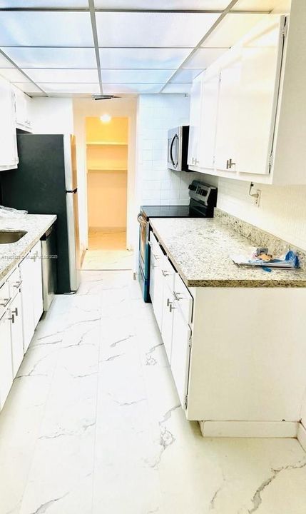 For Sale: $389,900 (2 beds, 2 baths, 1488 Square Feet)