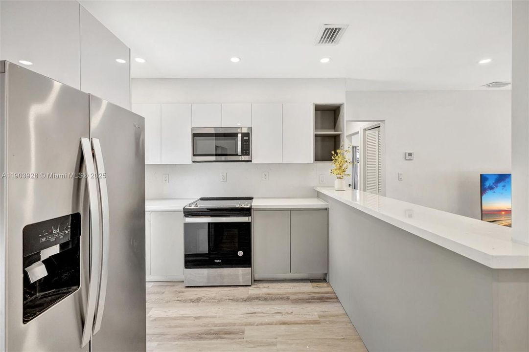 For Rent: $3,450 (3 beds, 2 baths, 1195 Square Feet)