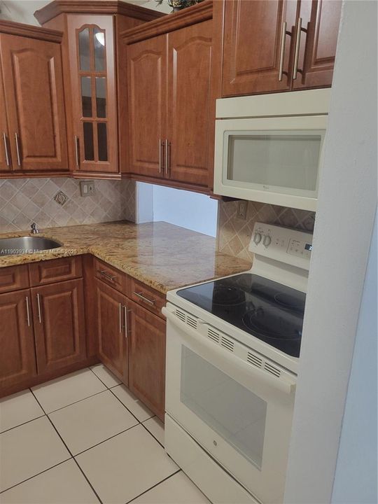 For Rent: $2,200 (2 beds, 2 baths, 0 Square Feet)