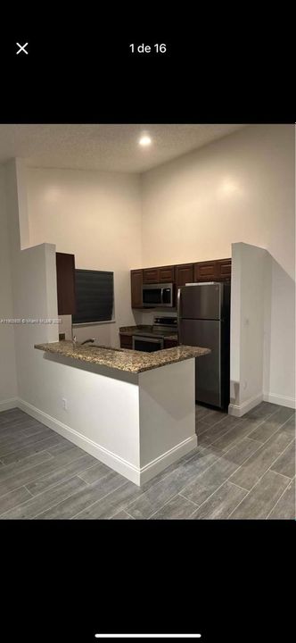 En Venta: $339,900 (2 camas, 2 baños, 935 Pies cuadrados)