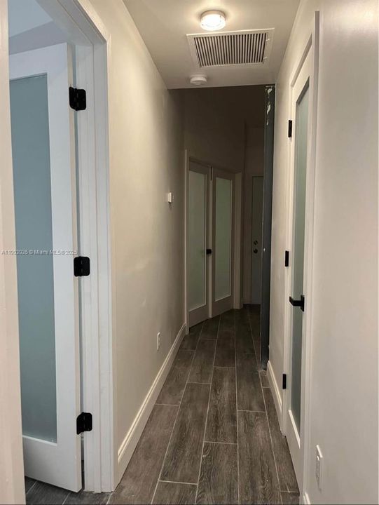 En Venta: $339,900 (2 camas, 2 baños, 935 Pies cuadrados)