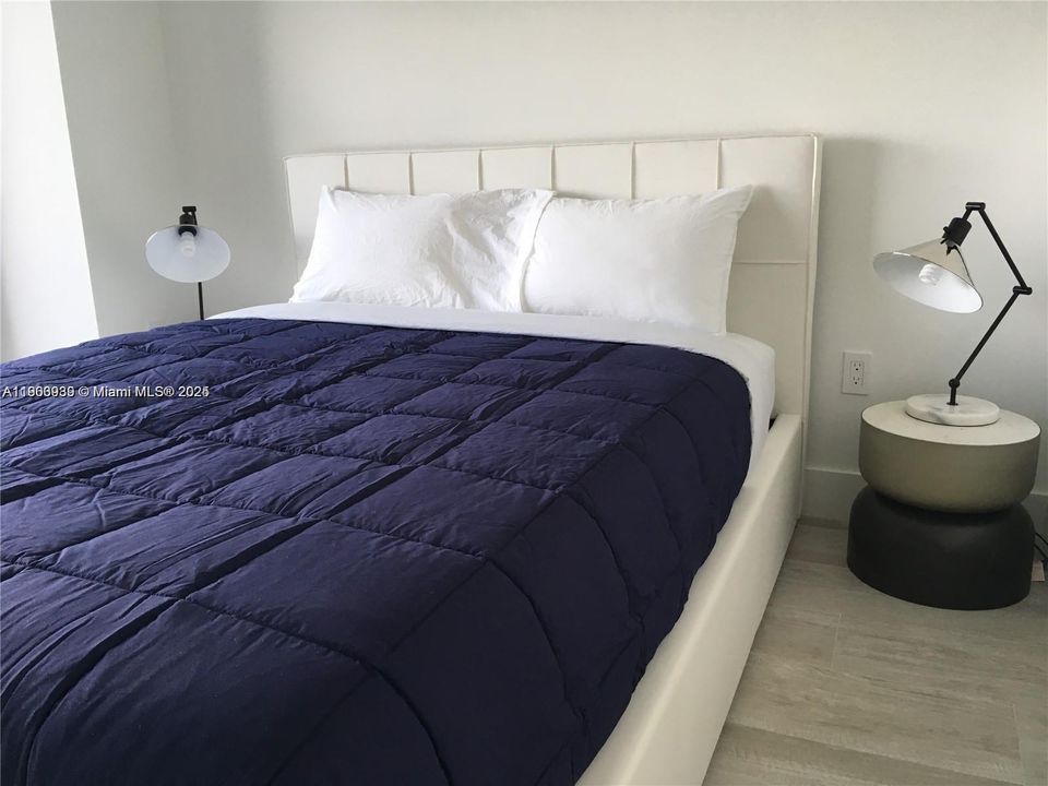 For Rent: $3,500 (1 beds, 1 baths, 712 Square Feet)