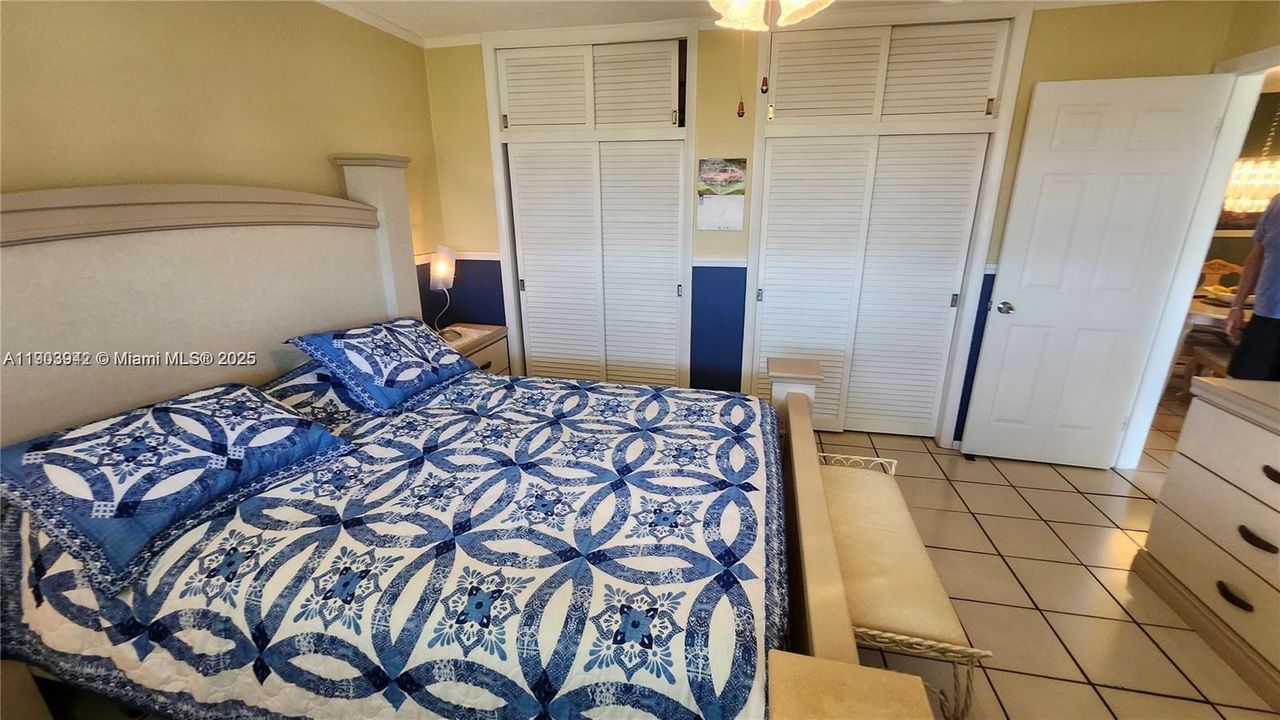 For Sale: $69,900 (1 beds, 1 baths, 688 Square Feet)