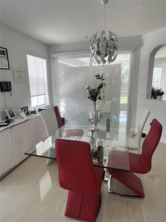 Active With Contract: $5,500 (4 beds, 4 baths, 3053 Square Feet)