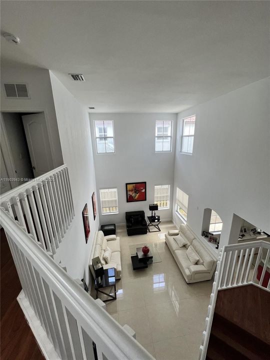 Active With Contract: $5,500 (4 beds, 4 baths, 3053 Square Feet)