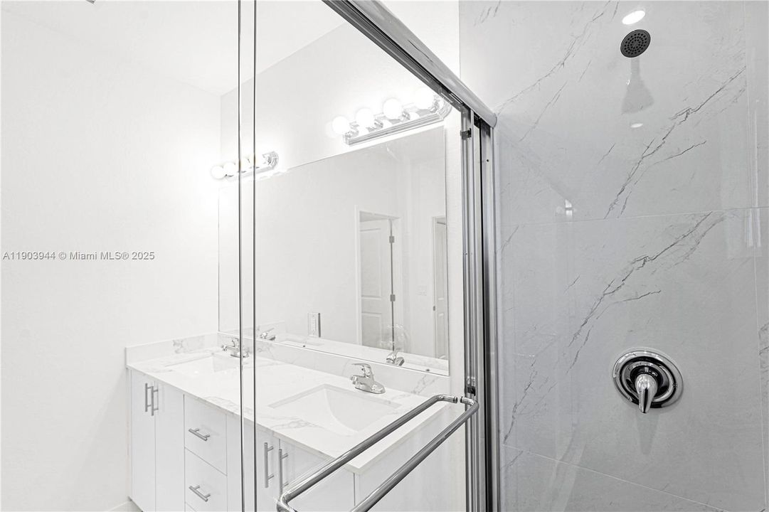 En Renta: $4,540 (5 camas, 4 baños, 0 Pies cuadrados)